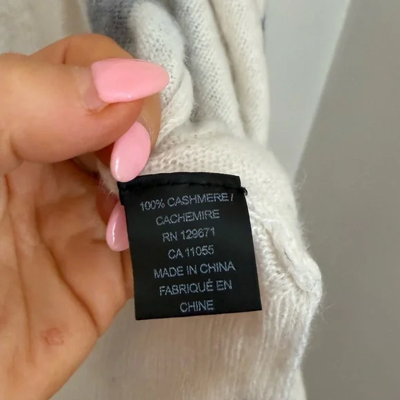 Skull Cashmere Cream Cardigan Sweater Medium - Picture 6 of 6